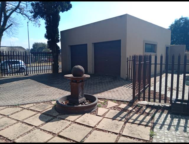 3 BEDROOM HOUSE FOR SALE IN STRUBENVALE